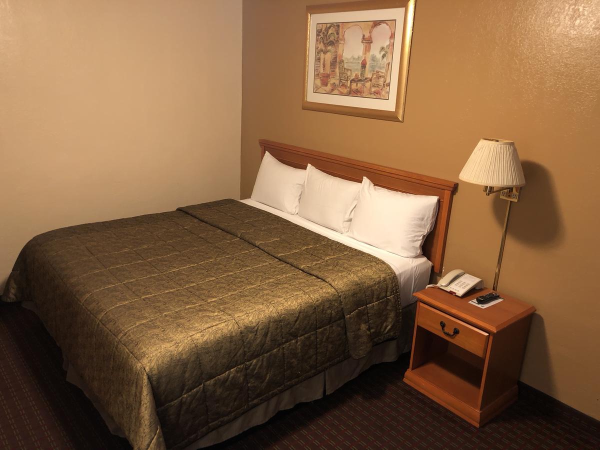 Deluxe Inn Lawton Ngoại thất bức ảnh