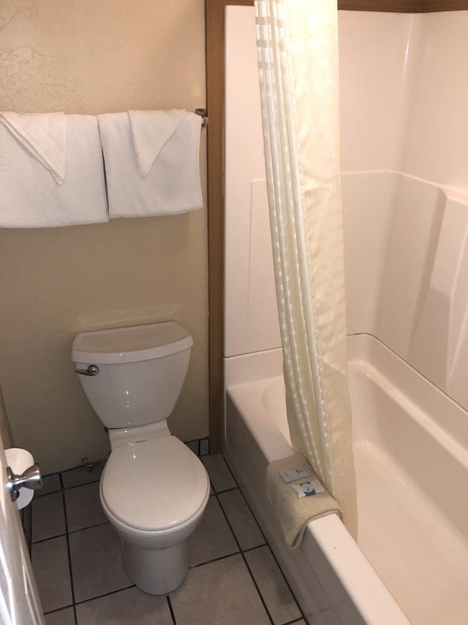 Deluxe Inn Lawton Ngoại thất bức ảnh